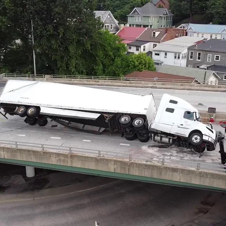 Interstate 68 tractor trailer crash 7-16-20